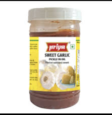 Priya Garlic Pickle Sweet : 300g