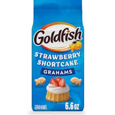 Goldfish Grahams Vanilla Cupcake Crackers, Snack Crackers, 6.6 oz Bag